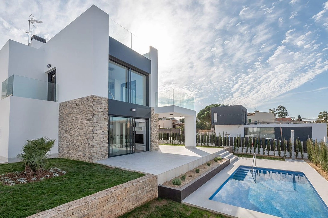 villa en Colonia de Sant Pere en venta, superficie 338 m², estado first owner, aire acondicionado, parcela 434 m², 3 dormitorios, 3 banos, piscina, ref.: HA-MLN-640-E01-11