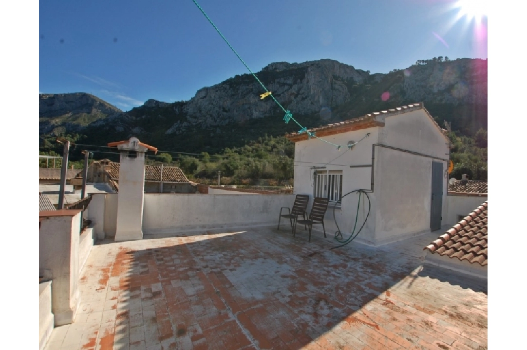 casa de pueblo en Vall de Gallinera en venta, superficie 275 m², ano de construccion 2005, + calefaccion central, aire acondicionado, parcela 216 m², 4 dormitorios, 2 banos, piscina, ref.: O-V64714-3