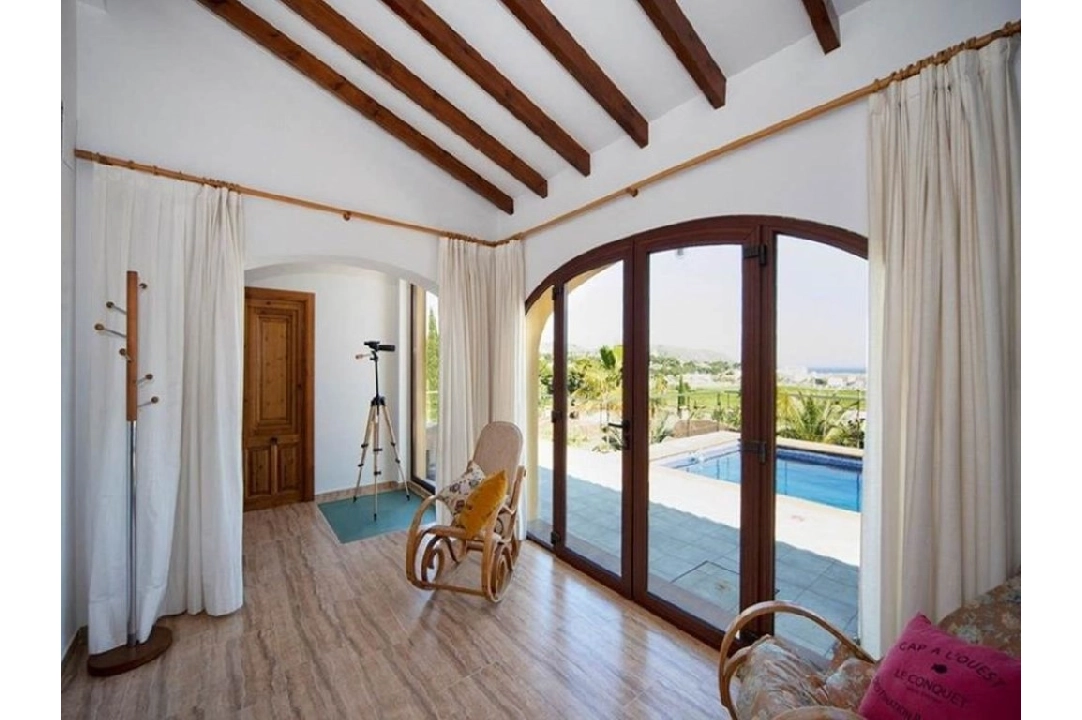 villa en Moraira(Sabatera) en venta, superficie 368 m², aire acondicionado, parcela 1107 m², 7 dormitorios, 4 banos, ref.: BP-6021MOR-19