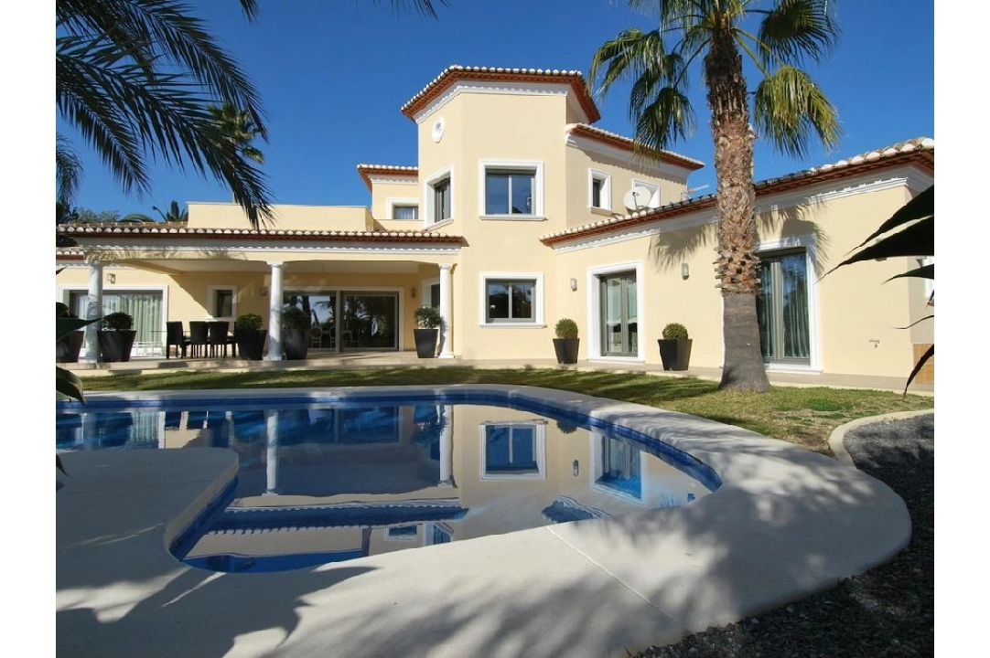 villa en Benissa(Buenavista) en venta, superficie 464 m², aire acondicionado, parcela 1106 m², 4 dormitorios, 4 banos, ref.: BP-6054BEN-1