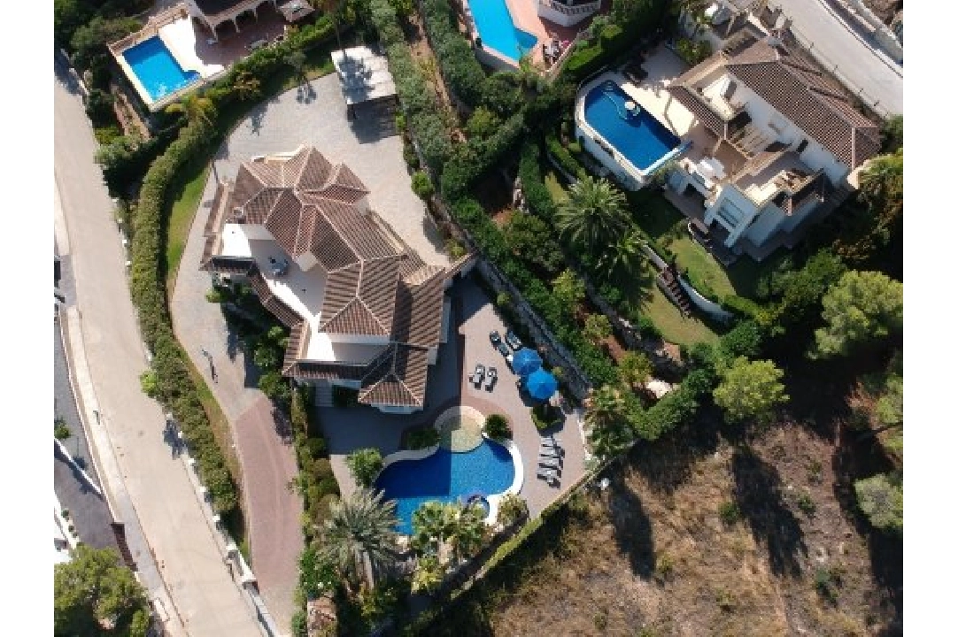 villa en Javea en venta, superficie 468 m², aire acondicionado, parcela 2012 m², 4 dormitorios, 4 banos, piscina, ref.: BS-3974722-43