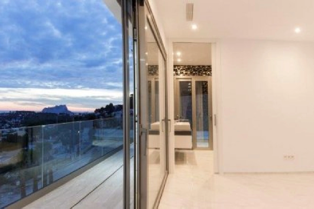 villa en Moraira en venta, superficie 470 m², aire acondicionado, parcela 836 m², 5 dormitorios, 4 banos, piscina, ref.: BS-3974695-24