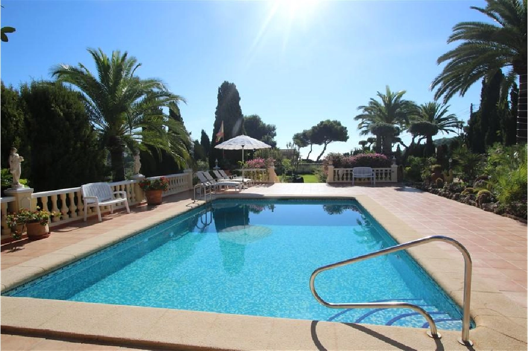 villa en Benissa en venta, superficie 372 m², parcela 3082 m², 4 dormitorios, 5 banos, piscina, ref.: COB-3306-2