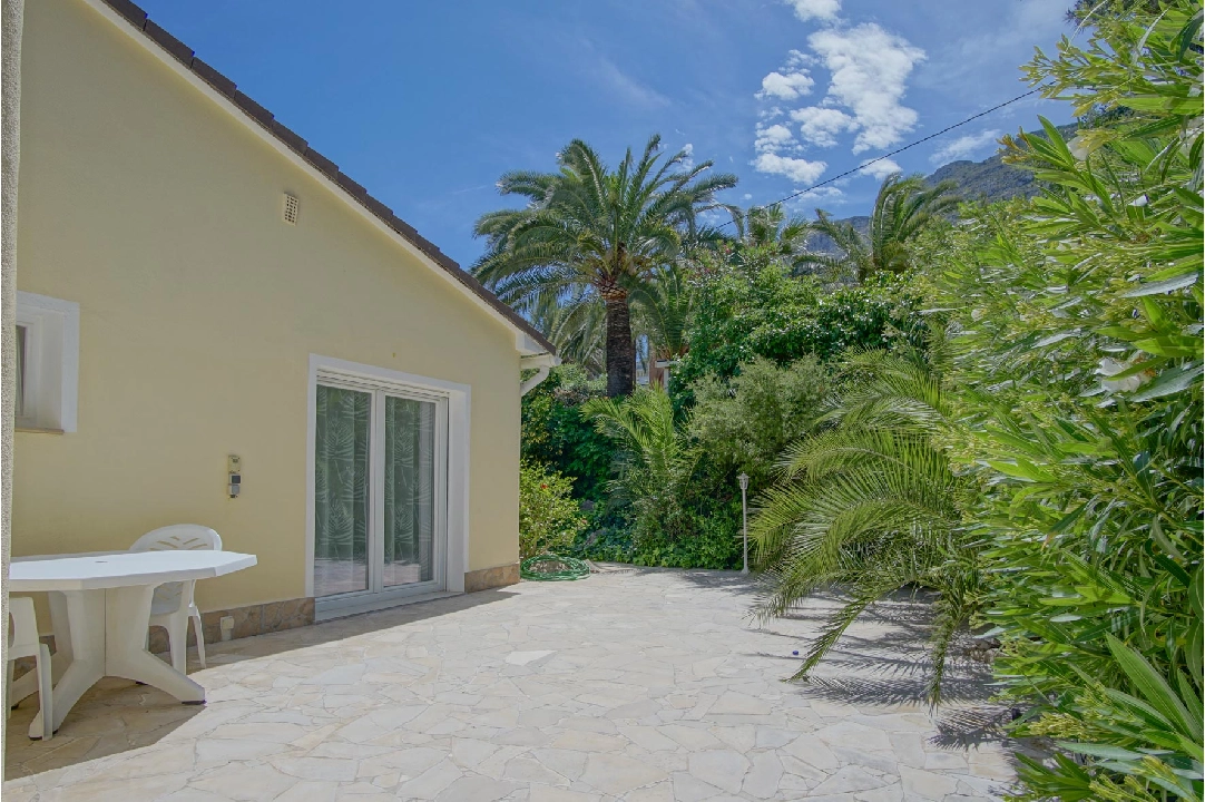 villa en Denia(Don Quijote) en venta, superficie 240 m², aire acondicionado, parcela 1336 m², 4 dormitorios, 5 banos, ref.: BP-8077DEN-15