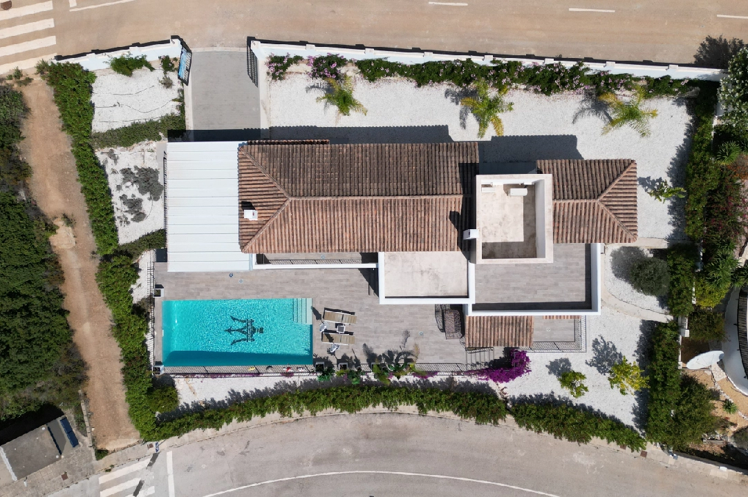 casa unifamiliar en Pedreguer(Monte Solana II) en venta, superficie 159 m², ano de construccion 2019, estado mint, + calefaccion central, aire acondicionado, parcela 793 m², 3 dormitorios, 2 banos, piscina, ref.: RG-0123-29