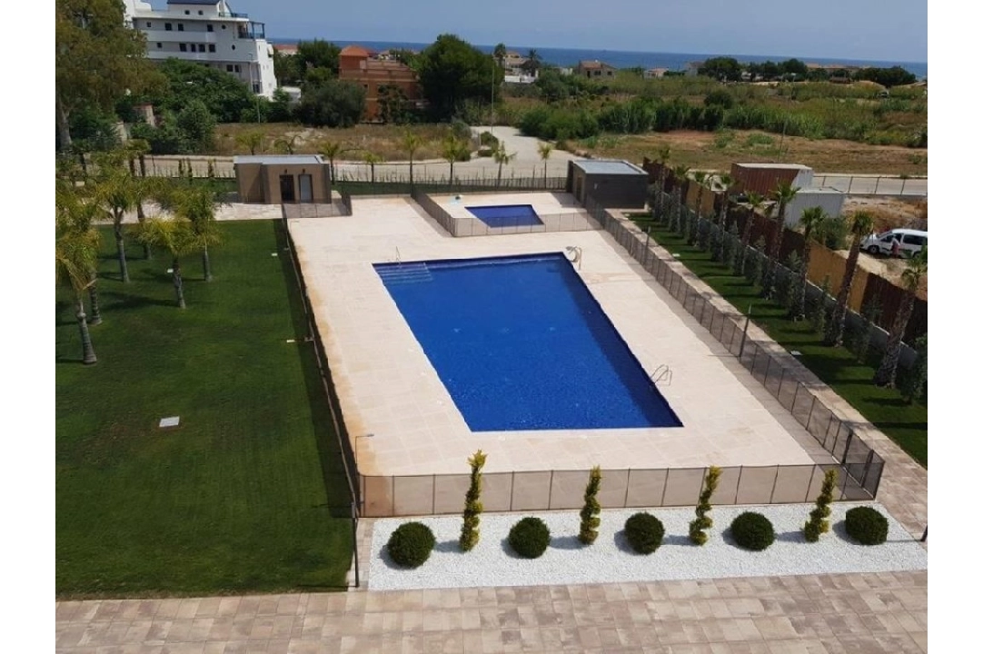 apartamento en Denia(Deveses) en venta, superficie 245 m², aire acondicionado, 3 dormitorios, 2 banos, piscina, ref.: BP-8092DEN-14