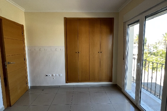Reihenhaus in Denia zu vermieten, Wohnfläche 130 m², Zustand gepflegt, + KLIMA, Klimaanlage, Grundstück 160 m², 4 Schlafzimmer, 3 Badezimmer, Pool, ref.: D-0223-43