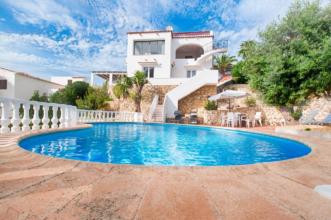 villa en Benissa(Baladrar) en venta, superficie 187 m², aire acondicionado, parcela 1000 m², 4 dormitorios, 2 banos, piscina, ref.: AM-11828DA-3700-1