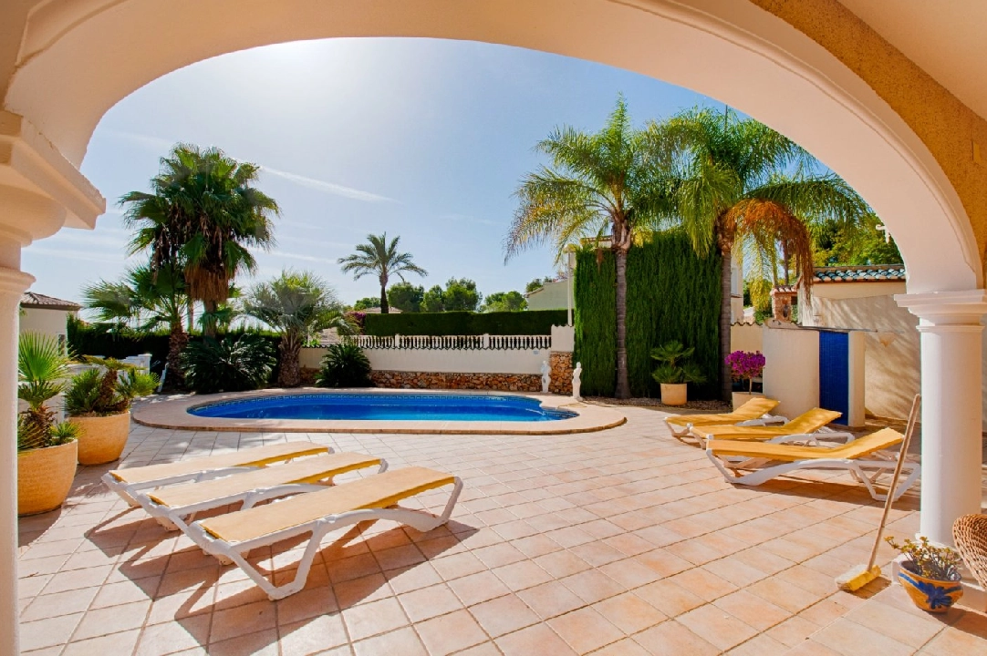 villa en Benissa(El Magraner) en venta, superficie 310 m², aire acondicionado, parcela 1000 m², 4 dormitorios, 3 banos, piscina, ref.: AM-11829DA-3700-20