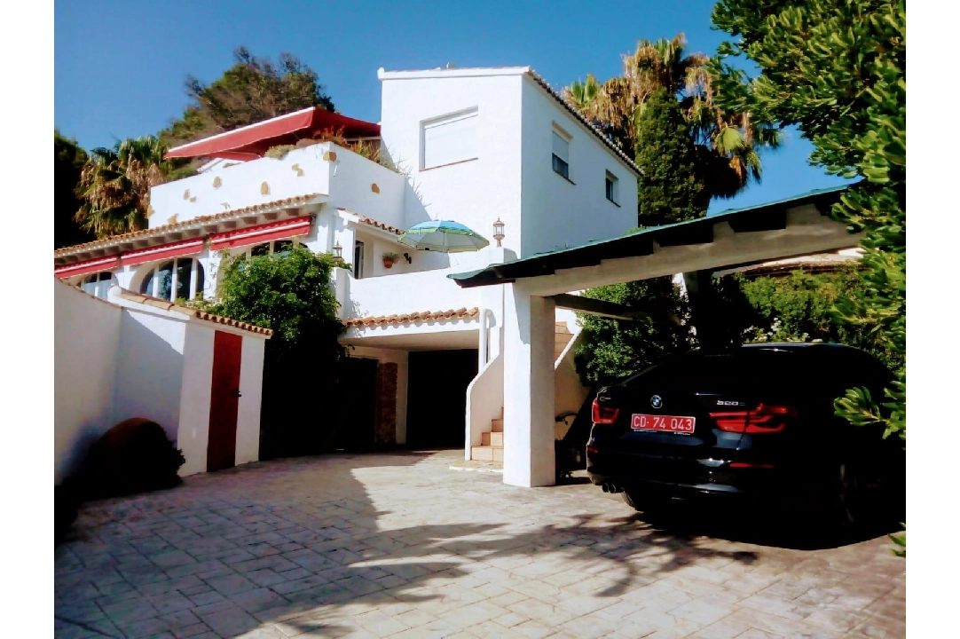 villa en Moraira(Pla del mar) en venta, superficie 326 m², aire acondicionado, parcela 791 m², 5 dormitorios, 5 banos, piscina, ref.: AM-12082DA-3700-19