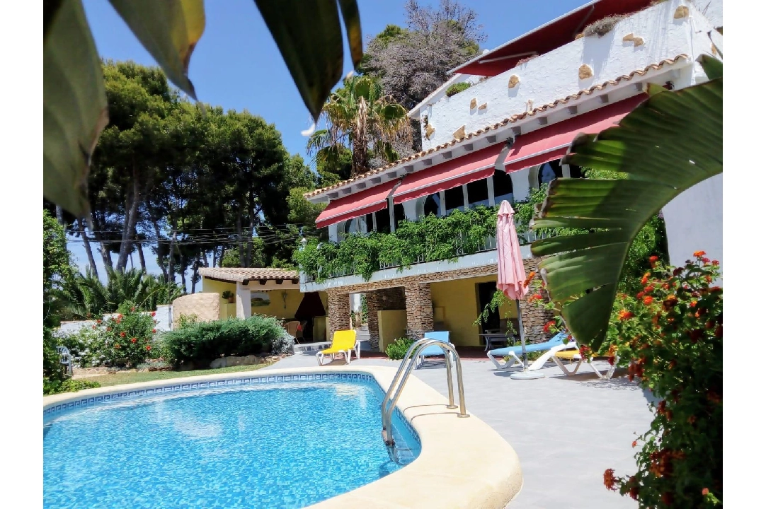 villa en Moraira(Pla del mar) en venta, superficie 326 m², aire acondicionado, parcela 791 m², 5 dormitorios, 5 banos, piscina, ref.: AM-12082DA-3700-6