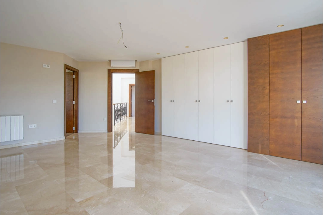 villa en Alfaz del Pi(Arabi) en venta, superficie 810 m², aire acondicionado, parcela 1094 m², 5 dormitorios, 6 banos, piscina, ref.: BP-7030ALF-19