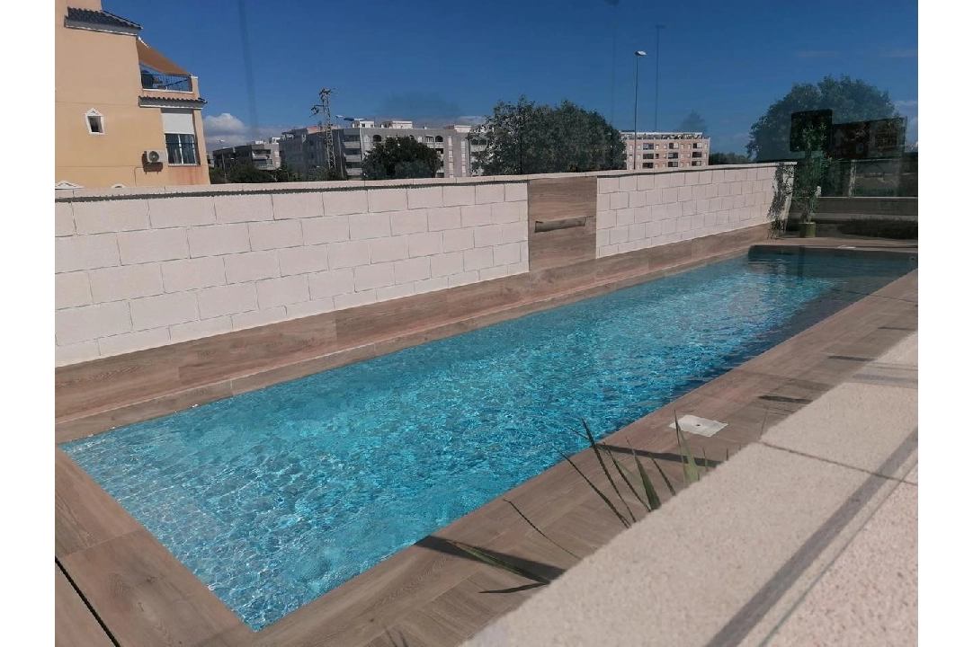 adosado en Guardamar del Segura en venta, superficie 147 m², estado neat, aire acondicionado, 3 dormitorios, 2 banos, piscina, ref.: HA-GU-251-4