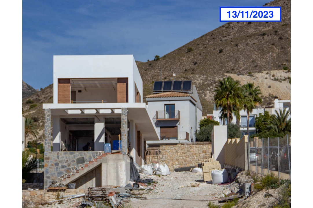 villa en Finestrat(Balcon de Finestrat) en venta, superficie 217 m², aire acondicionado, parcela 650 m², 5 dormitorios, 4 banos, piscina, ref.: BP-7009FIN-4