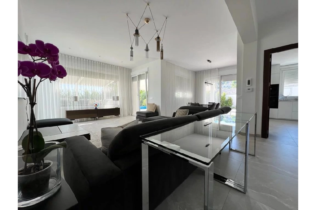 villa en Javea en venta, superficie 220 m², aire acondicionado, 4 dormitorios, 4 banos, piscina, ref.: BS-83215820-35