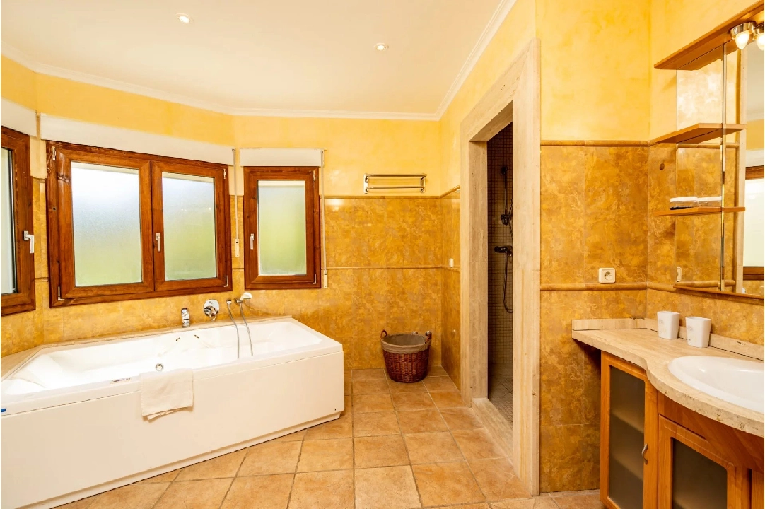 villa en Javea en venta, superficie 332 m², aire acondicionado, 4 dormitorios, 3 banos, piscina, ref.: BS-83440835-8