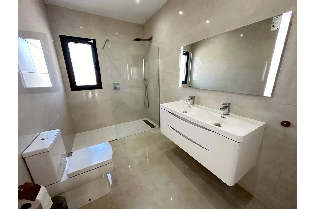 villa en Javea en venta, superficie 300 m², 4 dormitorios, 4 banos, piscina, ref.: BS-83618032-25