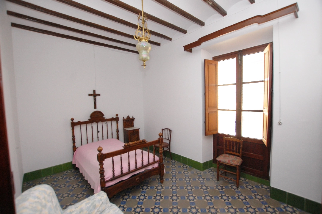 casa de pueblo en Pego en venta, superficie 373 m², ano de construccion 1910, aire acondicionado, parcela 200 m², 5 dormitorios, 2 banos, piscina, ref.: O-V80314D-17