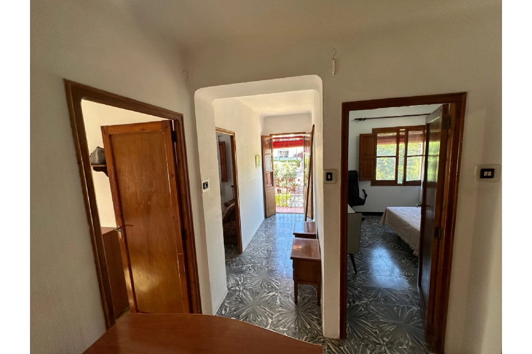 villa en Pego en venta, superficie 120 m², ano de construccion 1972, + estufa, aire acondicionado, parcela 4200 m², 4 dormitorios, 1 banos, piscina, ref.: O-V87714D-17