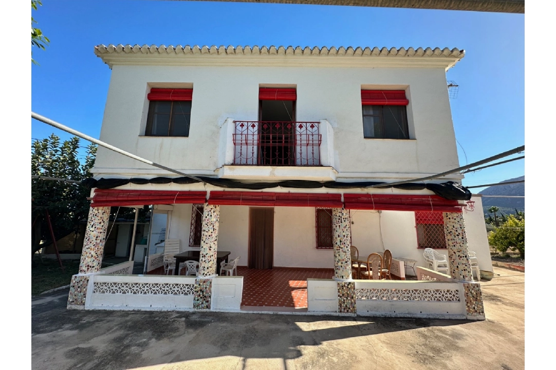 villa en Pego en venta, superficie 120 m², ano de construccion 1972, + estufa, aire acondicionado, parcela 4200 m², 4 dormitorios, 1 banos, piscina, ref.: O-V87714D-7