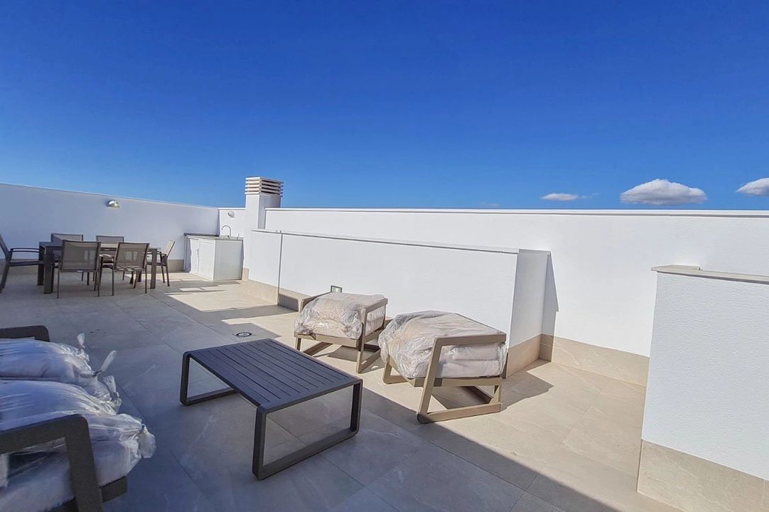 villa en San Pedro del Pinatar en venta, superficie 158 m², estado first owner, parcela 129 m², 3 dormitorios, 2 banos, piscina, ref.: HA-SAN-115-E01-14