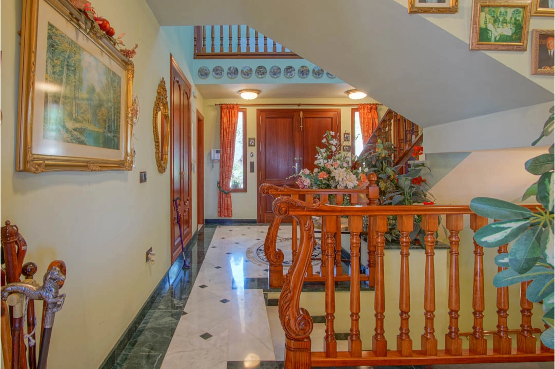 villa en Alfaz del Pi en venta, superficie 774 m², aire acondicionado, parcela 10028 m², 6 dormitorios, 7 banos, piscina, ref.: BP-7045ALF-22