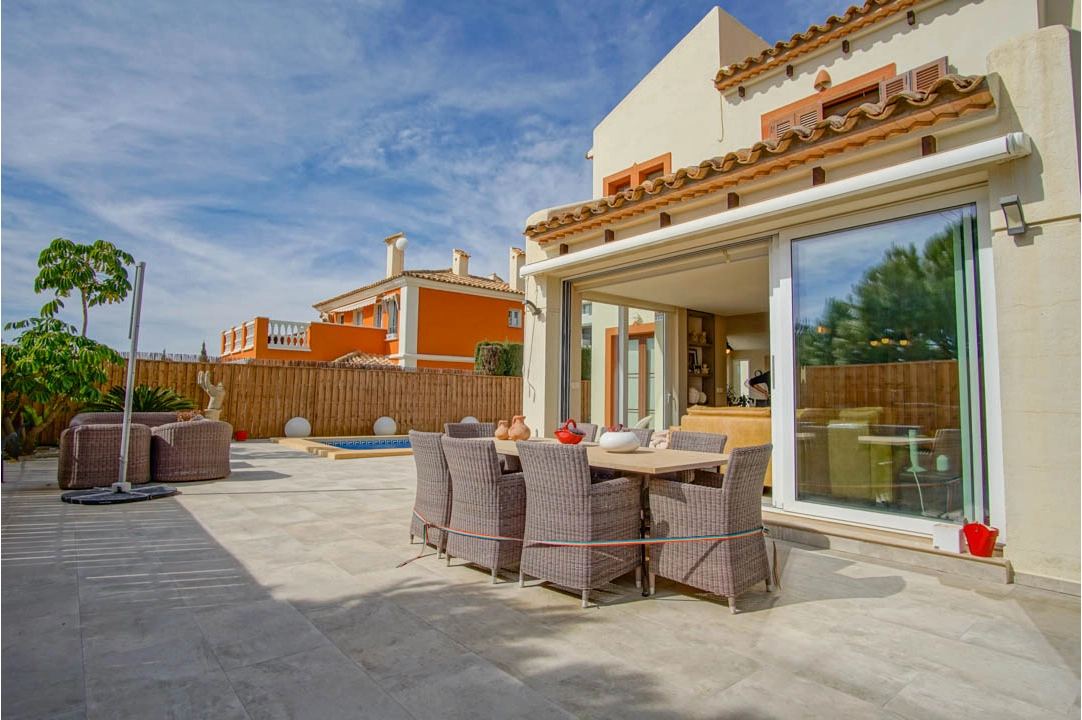 villa en Finestrat(Sierra Cortina) en venta, superficie 188 m², aire acondicionado, parcela 435 m², 3 dormitorios, 3 banos, piscina, ref.: BP-7049FIN-5