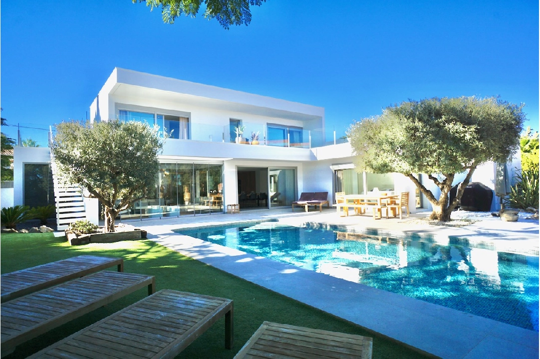 villa en Benissa(La Fustera) en venta, superficie 308 m², aire acondicionado, parcela 850 m², 4 dormitorios, 3 banos, piscina, ref.: CA-H-1723-AMBI-1