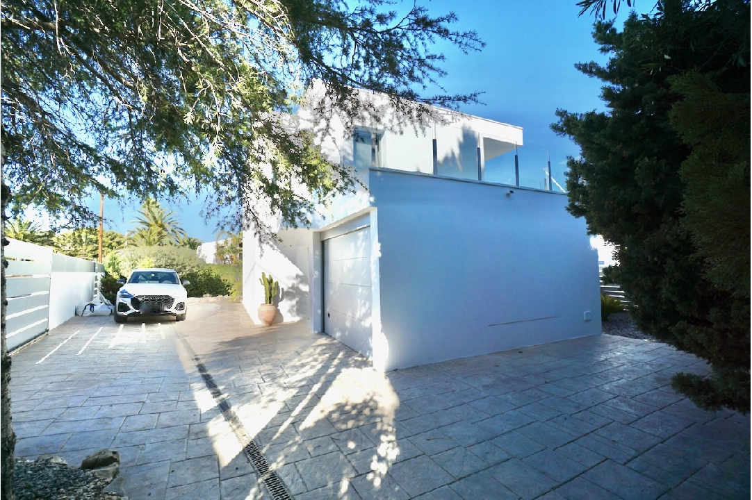 villa en Benissa(La Fustera) en venta, superficie 308 m², aire acondicionado, parcela 850 m², 4 dormitorios, 3 banos, piscina, ref.: CA-H-1723-AMBI-38