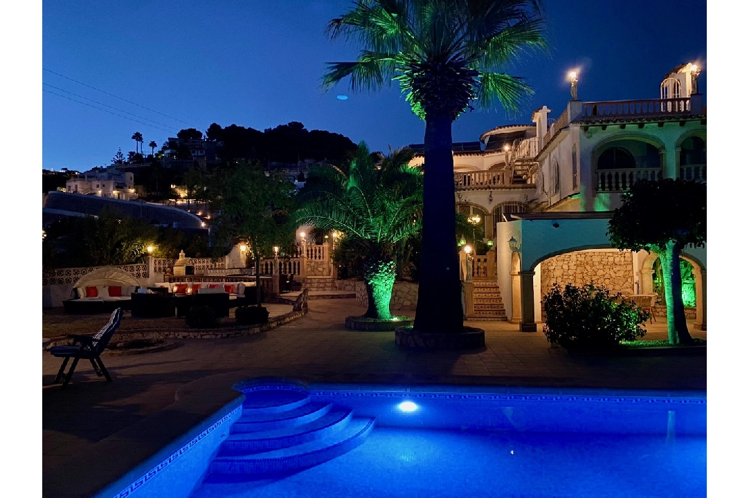 villa en Benissa(Fanadix) en venta, superficie 430 m², parcela 1200 m², 4 dormitorios, 4 banos, piscina, ref.: CA-H-1734-AMB-30