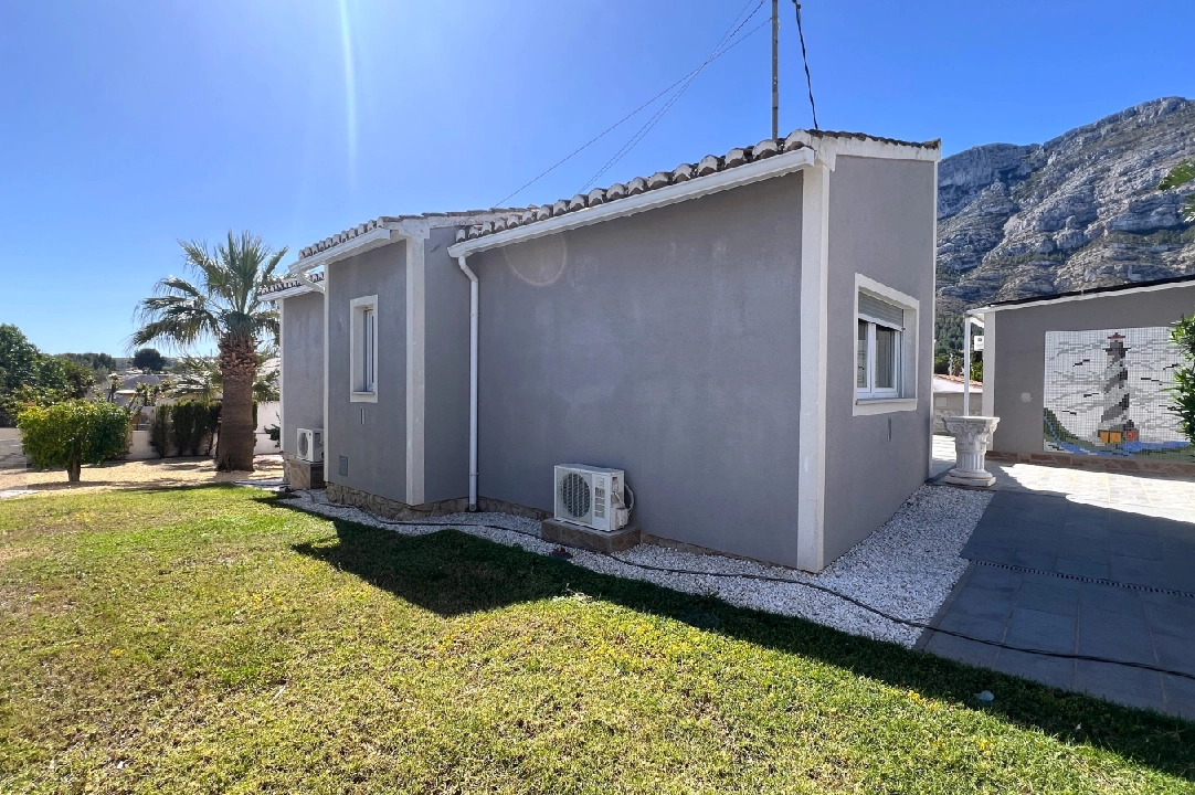 villa en Denia en alquiler de vacaciones, superficie 166 m², ano de construccion 1978, + estufa, aire acondicionado, parcela 802 m², 2 dormitorios, 2 banos, piscina, ref.: T-0224-21