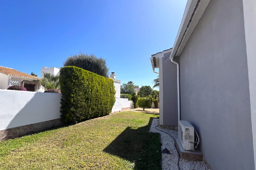 villa en Denia en alquiler de vacaciones, superficie 166 m², ano de construccion 1978, + estufa, aire acondicionado, parcela 802 m², 2 dormitorios, 2 banos, piscina, ref.: T-0224-25