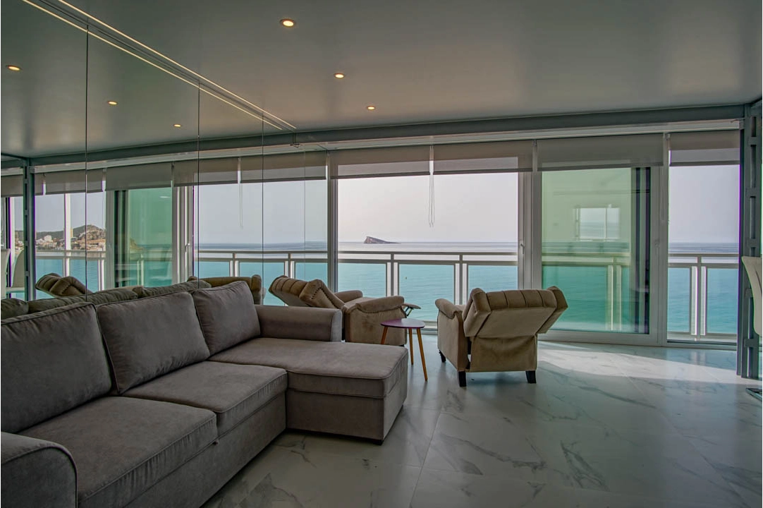 apartamento en Benidorm(Playa Poniente) en venta, superficie 100 m², aire acondicionado, 2 dormitorios, 2 banos, ref.: BP-7054BED-27