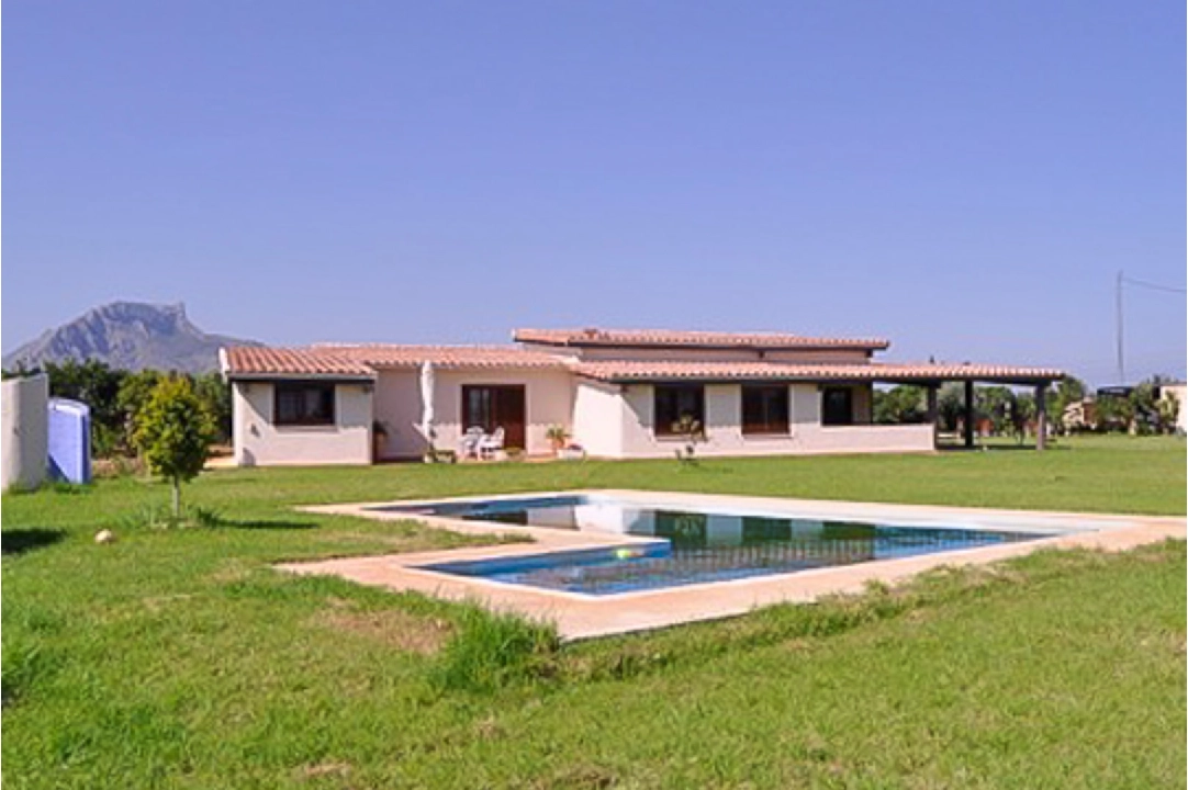 villa en Denia(Sisques) en venta, superficie 550 m², parcela 11500 m², 5 dormitorios, 4 banos, ref.: BP-8164DEN-1