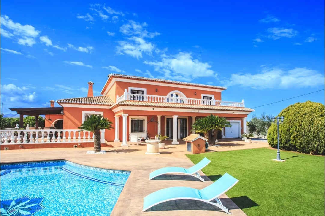 villa en Denia(Torrecarrals) en venta, superficie 442 m², estado neat, + calefaccion central, parcela 4441 m², 3 dormitorios, 4 banos, piscina, ref.: MNC-0124-1