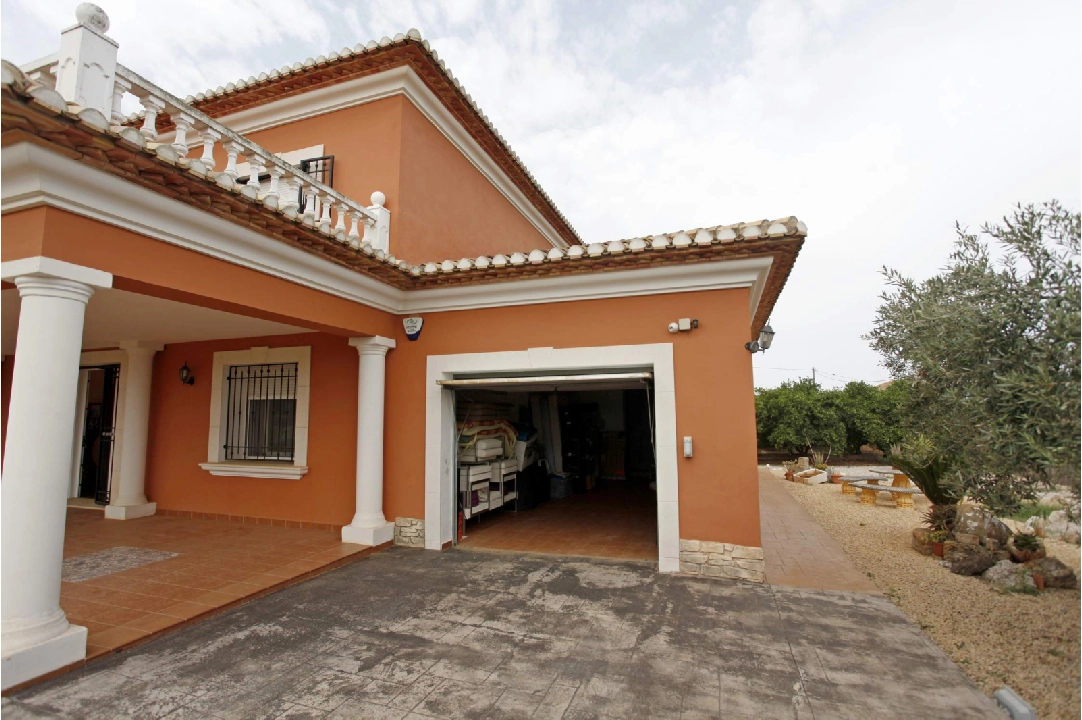 villa en Denia(Torrecarrals) en venta, superficie 442 m², estado neat, + calefaccion central, parcela 4441 m², 3 dormitorios, 4 banos, piscina, ref.: MNC-0124-25