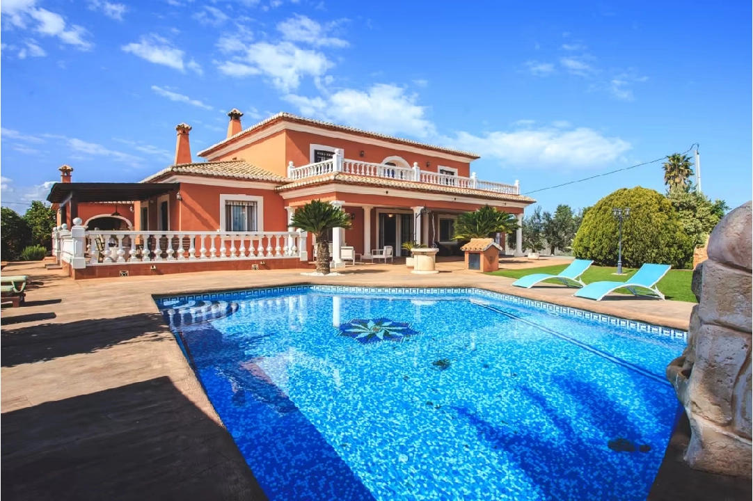 villa en Denia(Torrecarrals) en venta, superficie 442 m², estado neat, + calefaccion central, parcela 4441 m², 3 dormitorios, 4 banos, piscina, ref.: MNC-0124-3