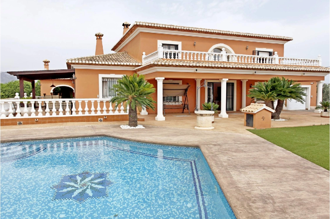 villa en Denia(Torrecarrals) en venta, superficie 442 m², estado neat, + calefaccion central, parcela 4441 m², 3 dormitorios, 4 banos, piscina, ref.: MNC-0124-45