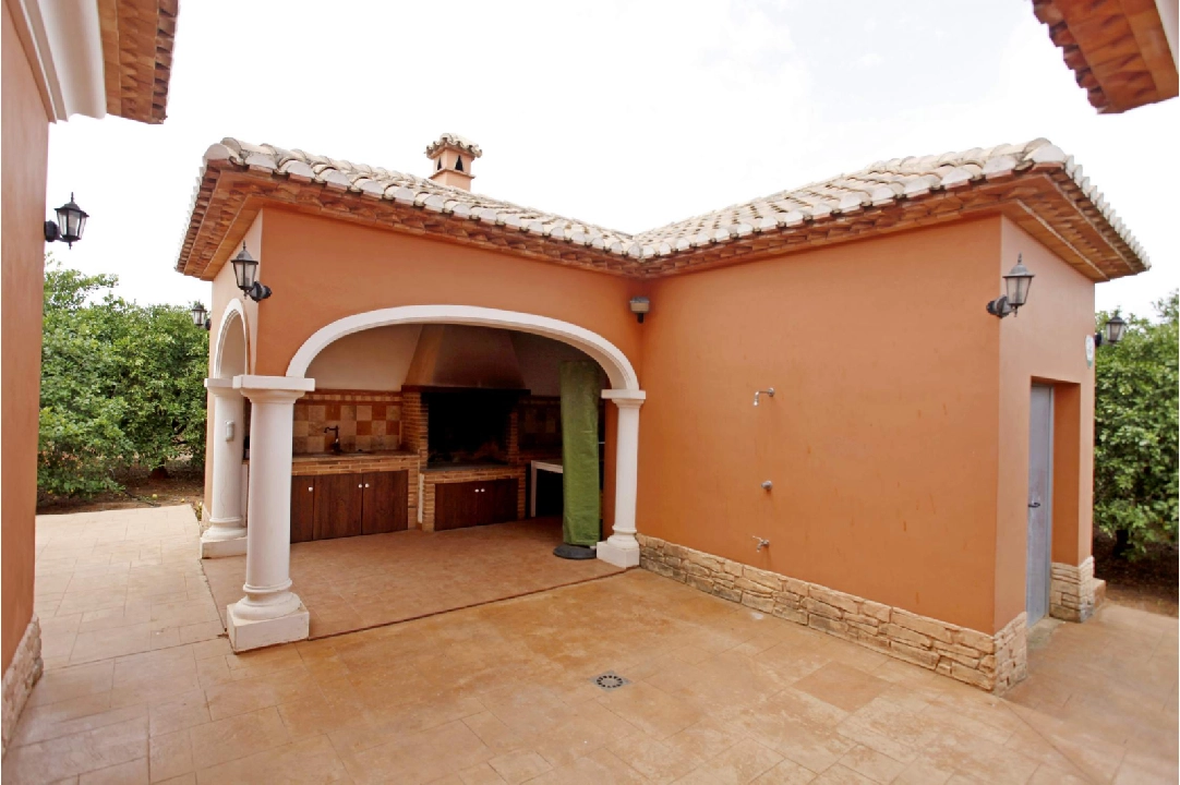 villa en Denia(Torrecarrals) en venta, superficie 442 m², estado neat, + calefaccion central, parcela 4441 m², 3 dormitorios, 4 banos, piscina, ref.: MNC-0124-53