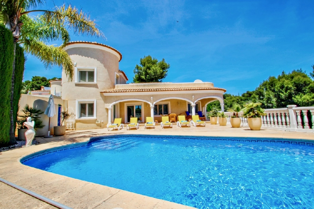 villa en Benissa(La Fustera) en venta, superficie 220 m², aire acondicionado, parcela 994 m², 4 dormitorios, 3 banos, piscina, ref.: CA-H-1756-AMB-1