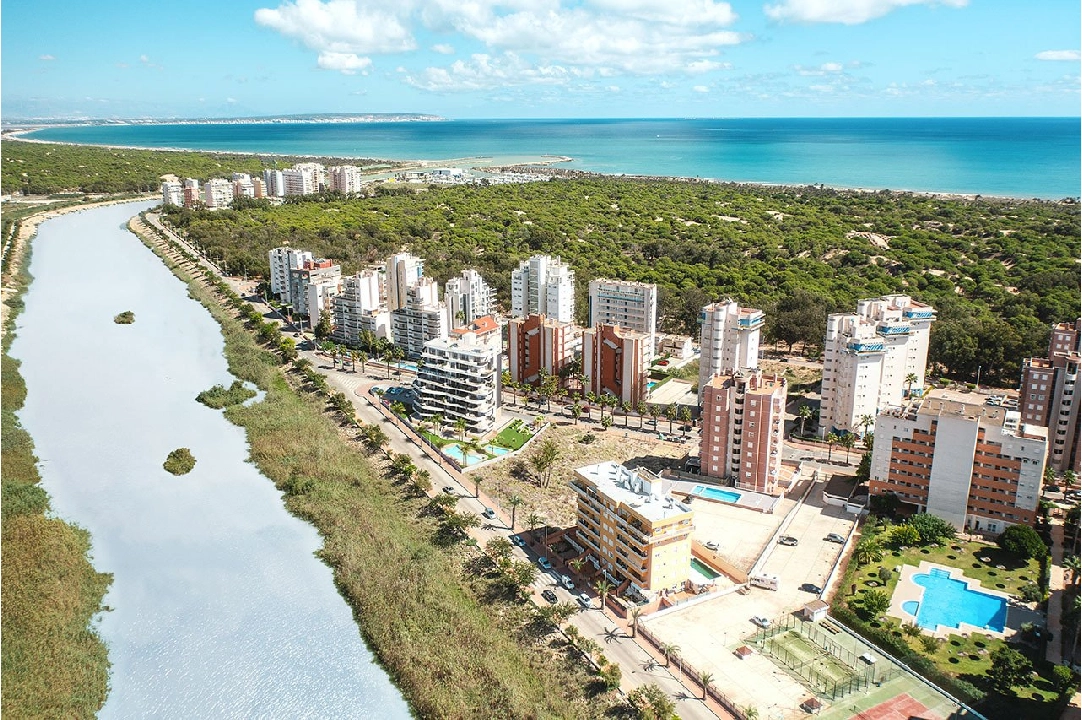 atico en Guardamar del Segura en venta, superficie 199 m², estado first owner, 2 dormitorios, 2 banos, piscina, ref.: HA-GUN-411-A02-11