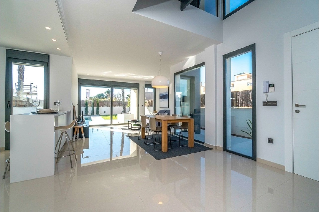 villa en La Marina en venta, superficie 235 m², estado first owner, aire acondicionado, parcela 272 m², 3 dormitorios, 3 banos, piscina, ref.: HA-MAN-246-E01-4