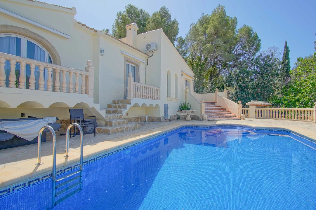 villa en Javea(Rafalet) en venta, superficie 122 m², aire acondicionado, parcela 976 m², 3 dormitorios, 2 banos, piscina, ref.: BP-8168JAV-47