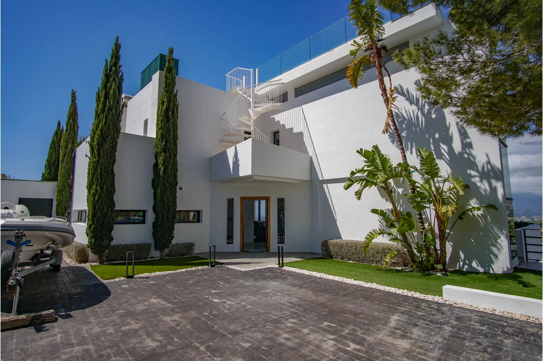 villa en Altea(Altea Hills) en venta, superficie 547 m², aire acondicionado, parcela 908 m², 6 dormitorios, 5 banos, piscina, ref.: BP-7056ALT-20