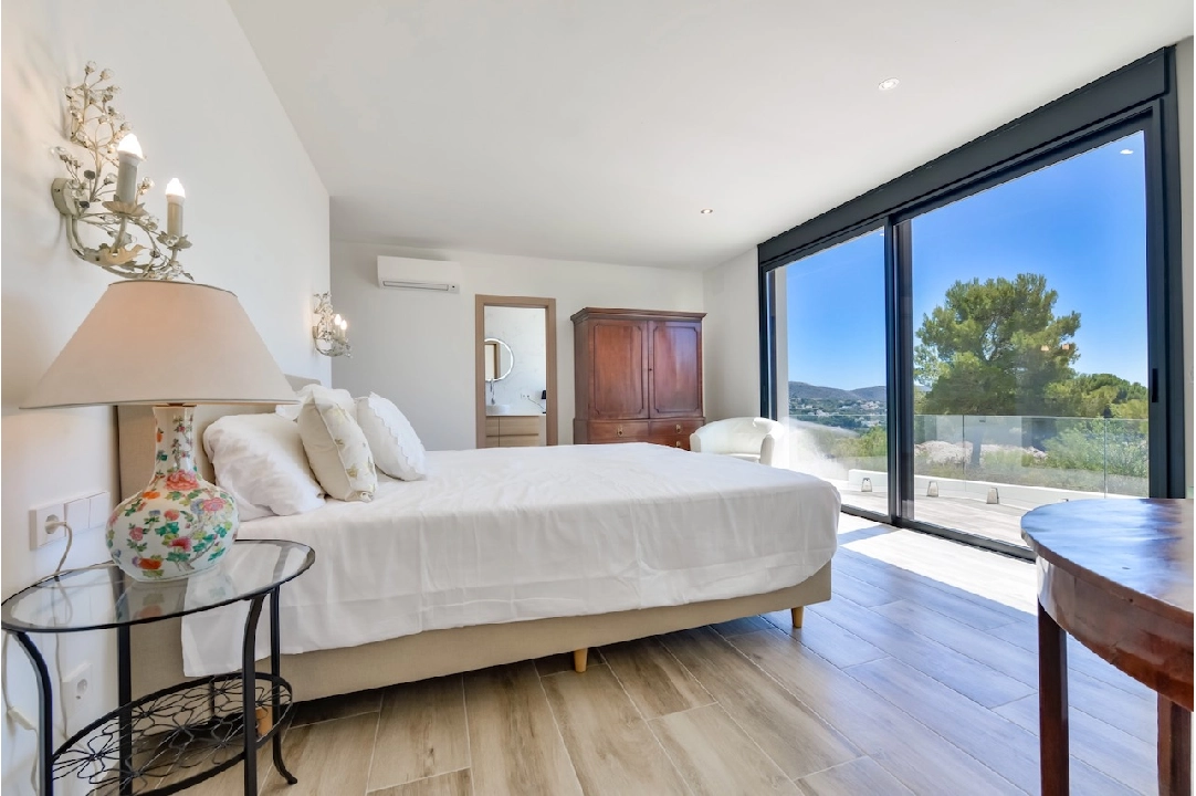 villa en Moraira(La Sabatera) en venta, superficie 259 m², aire acondicionado, parcela 811 m², 4 dormitorios, 3 banos, piscina, ref.: CA-H-1766-AMBI-15