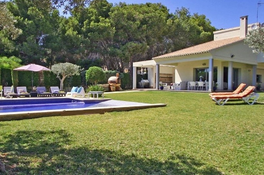 villa en Moraira(La Cometa) en venta, superficie 268 m², aire acondicionado, parcela 1846 m², 5 dormitorios, 4 banos, piscina, ref.: CA-H-1780-AMB-1