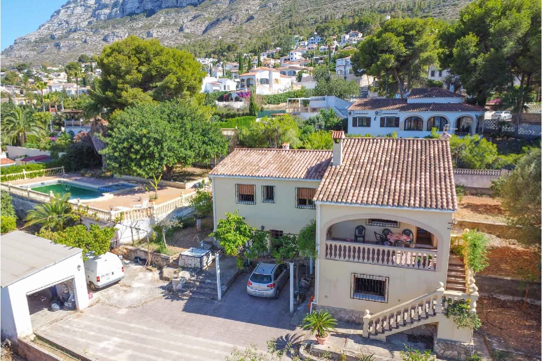 villa en Denia(Campusos) en venta, superficie 321 m², parcela 2459 m², 7 dormitorios, 4 banos, ref.: BP-8184DEN-1