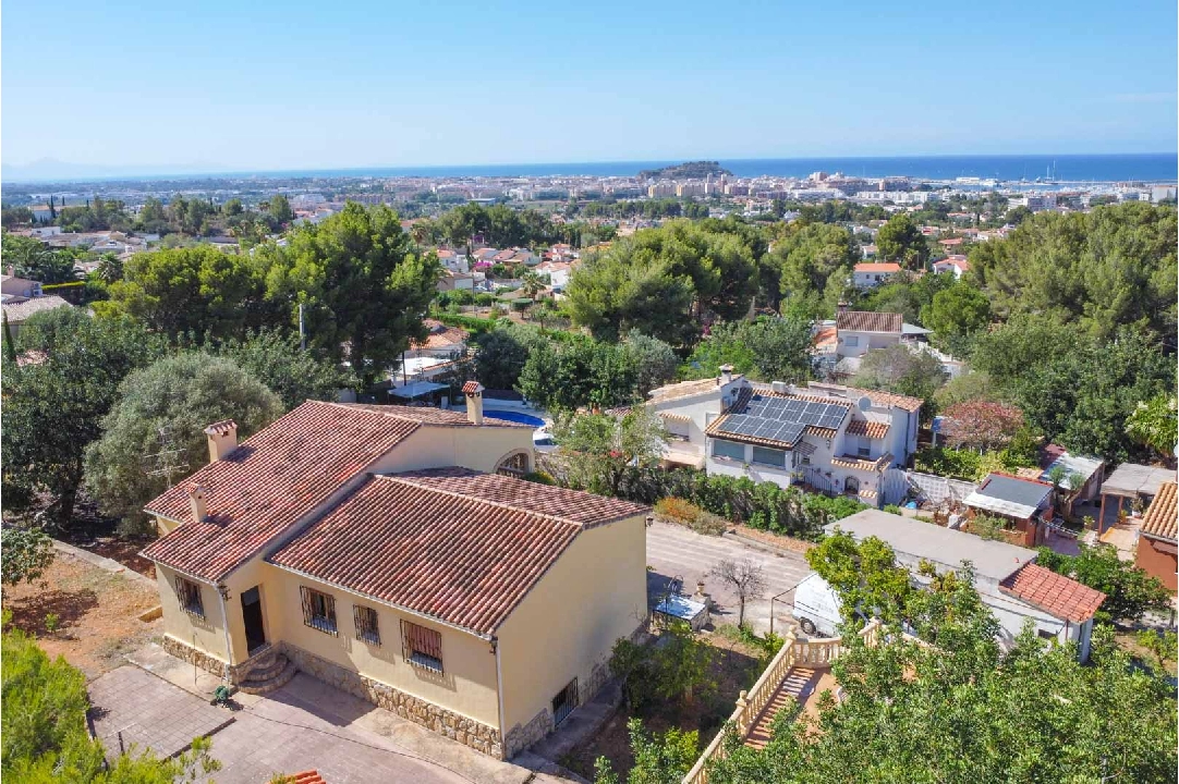 villa en Denia(Campusos) en venta, superficie 321 m², parcela 2459 m², 7 dormitorios, 4 banos, ref.: BP-8184DEN-2