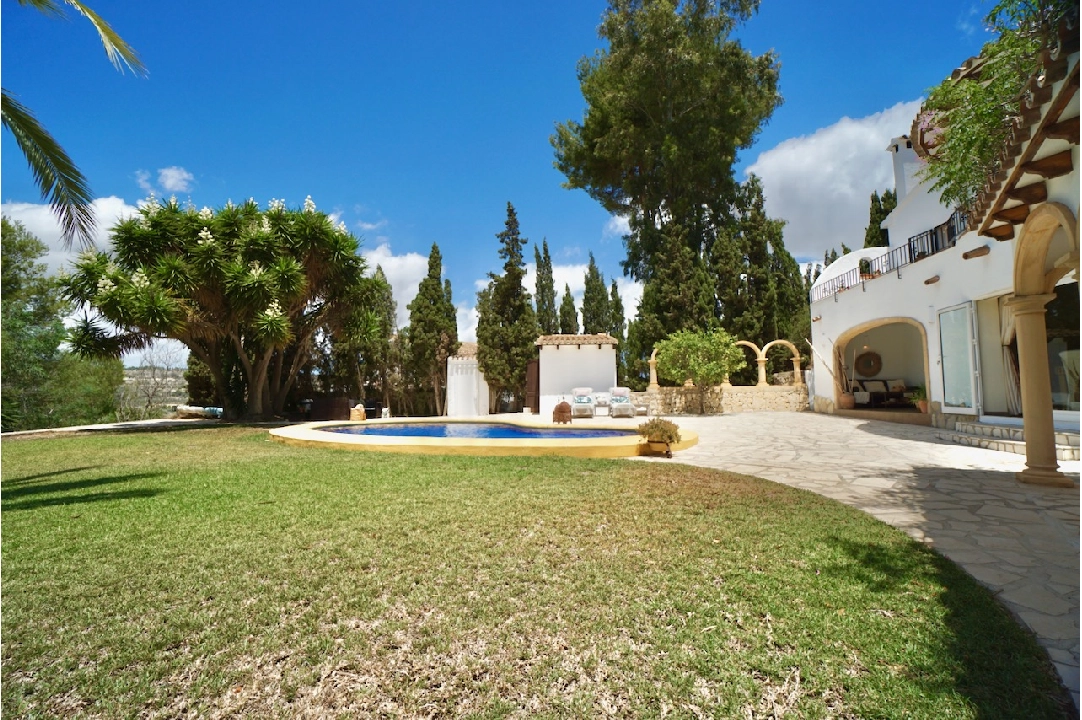 villa en Moraira(Moraira Alcasar) en venta, superficie 267 m², aire acondicionado, parcela 972 m², 5 dormitorios, 3 banos, piscina, ref.: CA-H-1781-AMBI-39