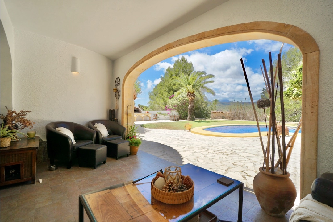 villa en Moraira(Moraira Alcasar) en venta, superficie 267 m², aire acondicionado, parcela 972 m², 5 dormitorios, 3 banos, piscina, ref.: CA-H-1781-AMBI-6